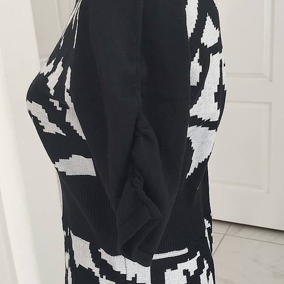 New Soft Wool Blend Sweater Dress Victor Glemaud Short Sleeve Abstract Print M - Picture 5 of 14